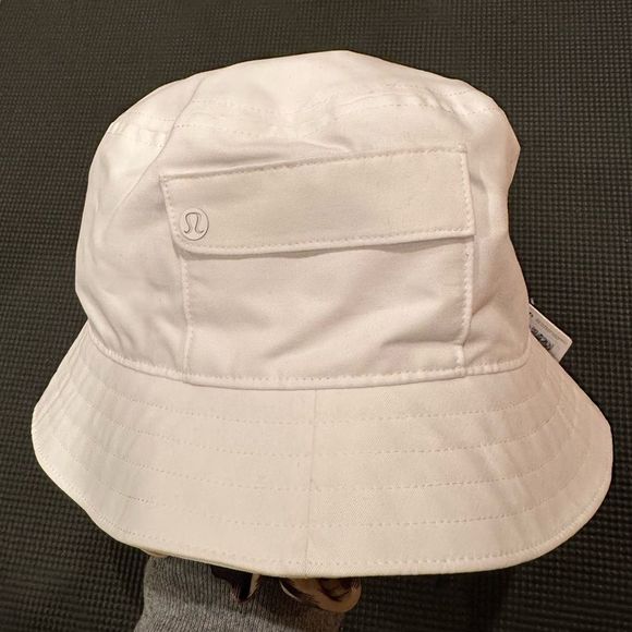 NWT Lululemon Women's On My Level Bucket Hat with Pocket M/L White - Picture 2 of 8